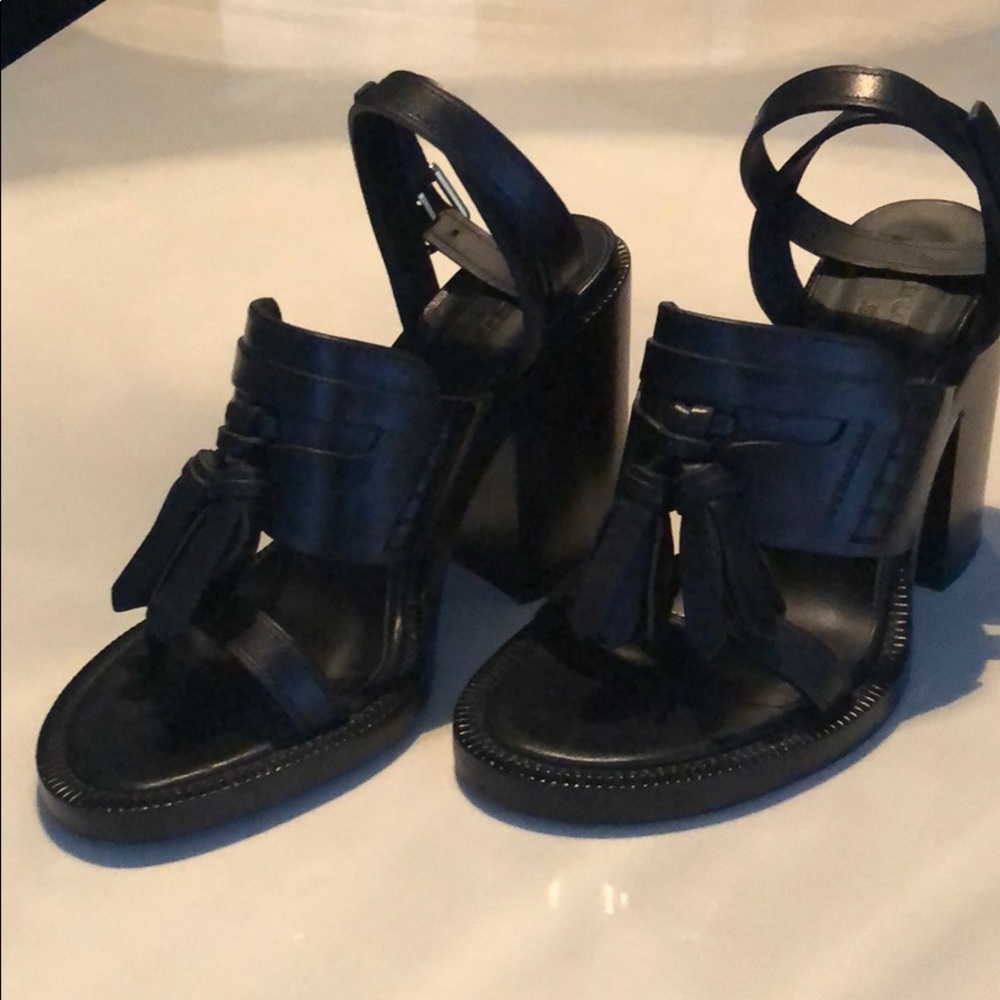 Burberry Black Leather Sandal w/Tassel Size 36 - Picture 3 of 5